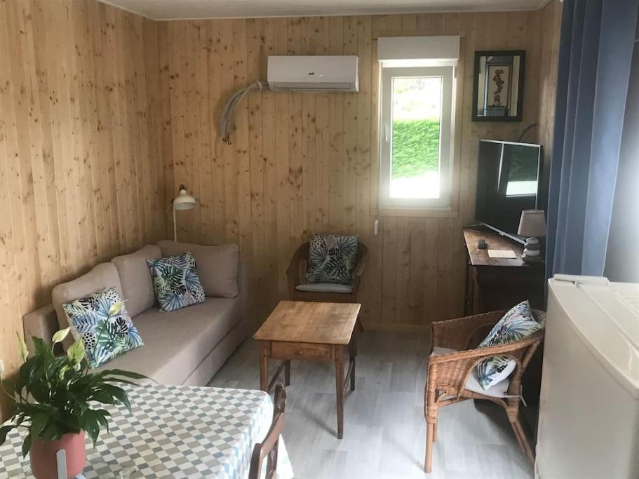 Gite Chalet-Piscine "Belle-Etoile" Touraine Anjou Courcelles-de-Touraine Eksteriør billede